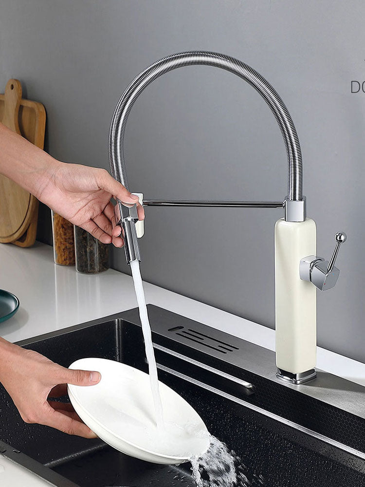 Retro Pull-Out Kitchen Faucet | Red Dot Award Design