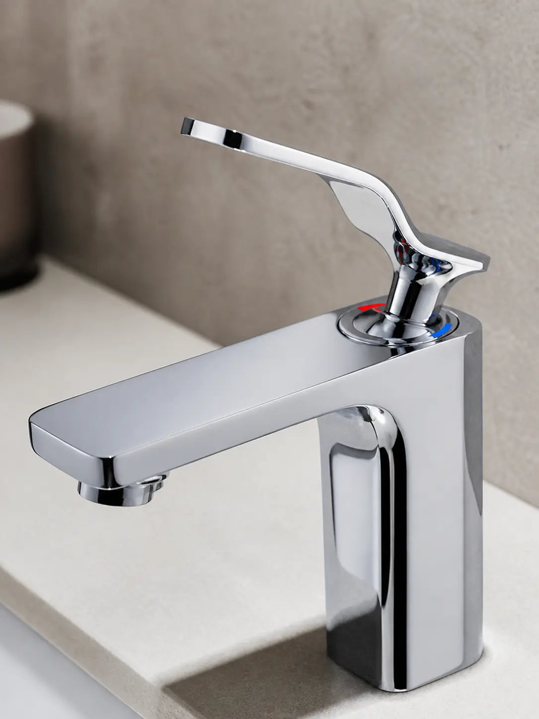 bbbidet 173 Series square basin faucet in polished chrome - handle control detail