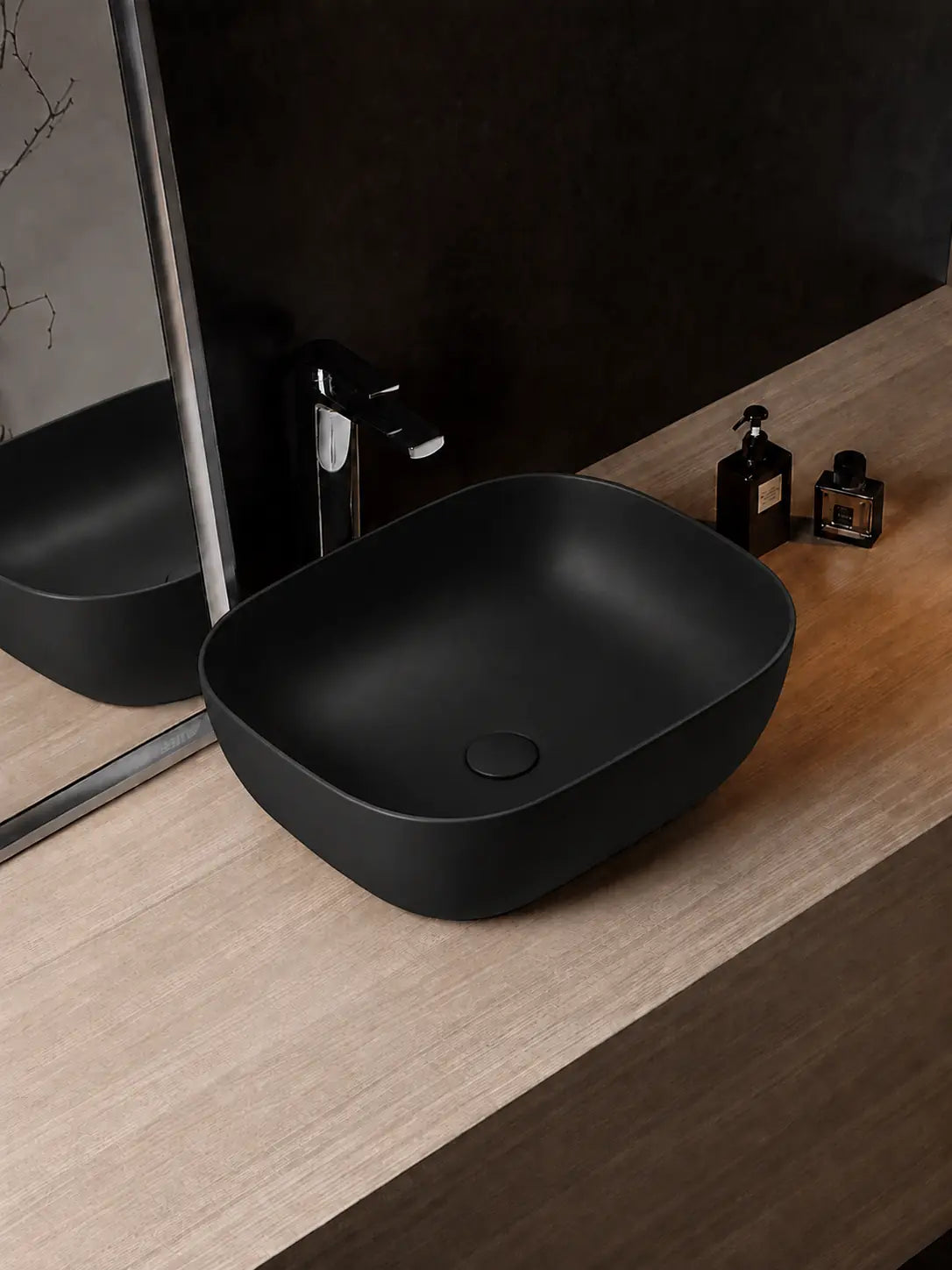BBbidet 2578 matte black rounded-square ceramic countertop basin in a modern bathroom