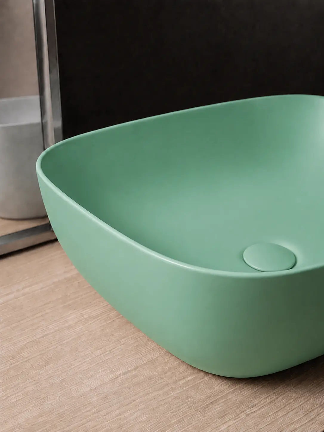 Thin rim detail of BBbidet 2578 matte green ceramic basin
