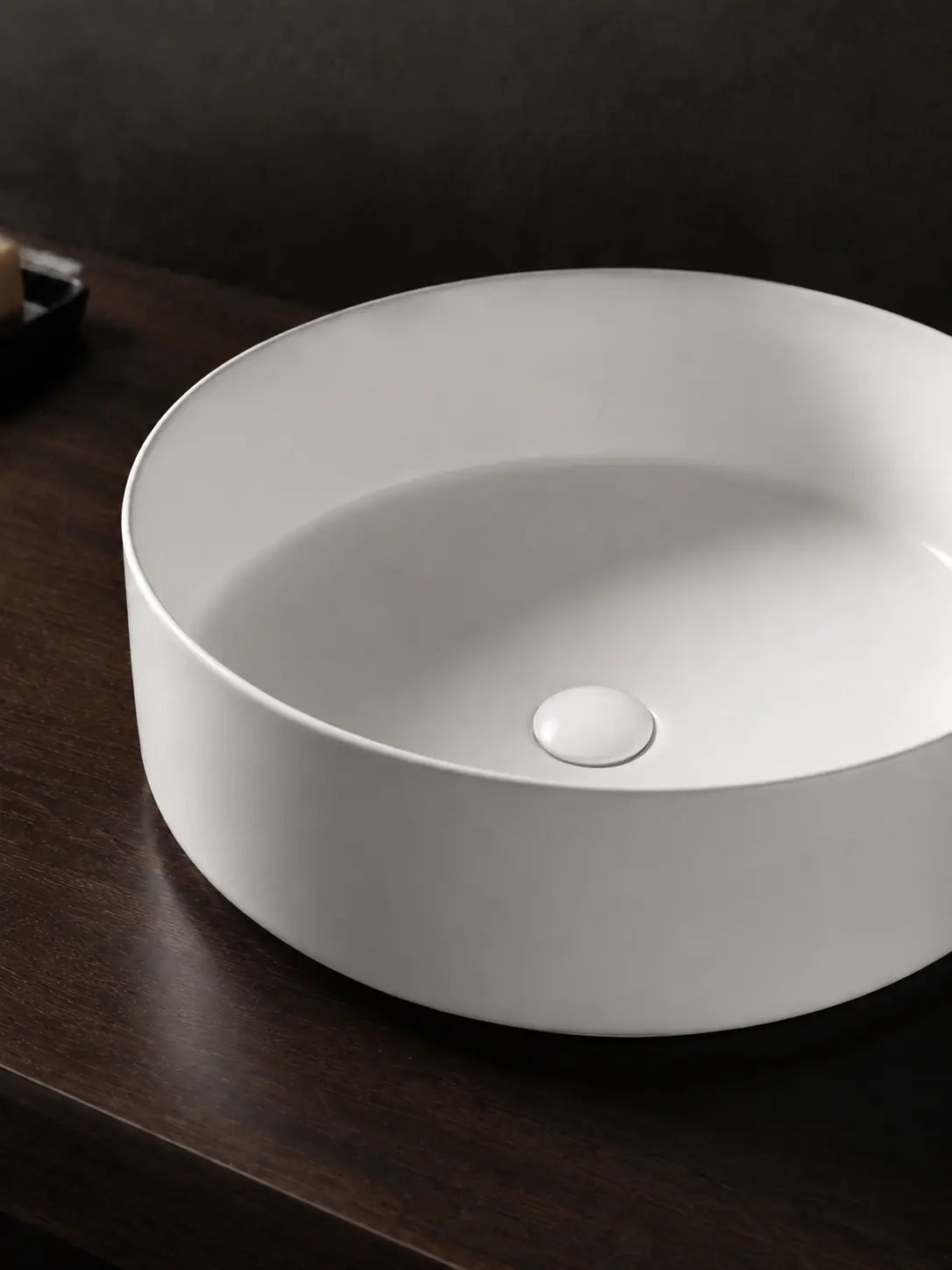 BBbidet 2593 matte white ceramic glaze and rim detail
