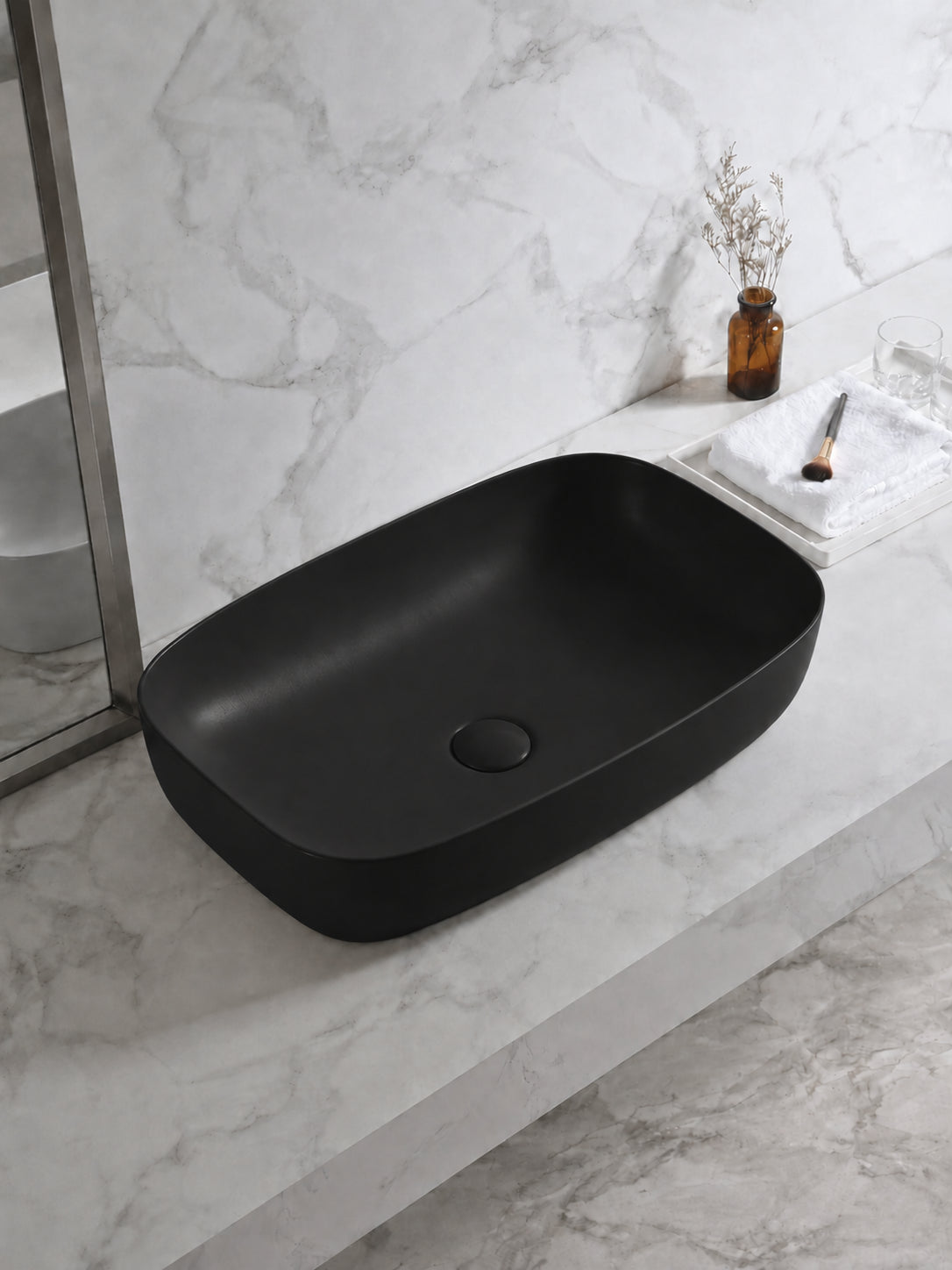 BBbidet 2662 matte black rounded rectangle ceramic countertop basin hero view