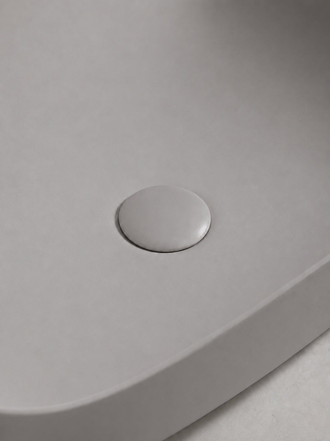 BBbidet 2662 matte gray ceramic basin solid drain cover detail