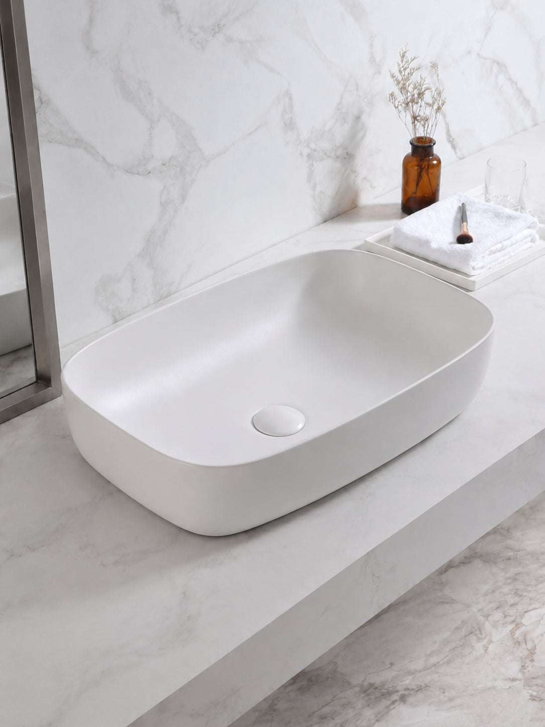 BBbidet 2662 matte white rounded rectangle countertop basin alternate angle