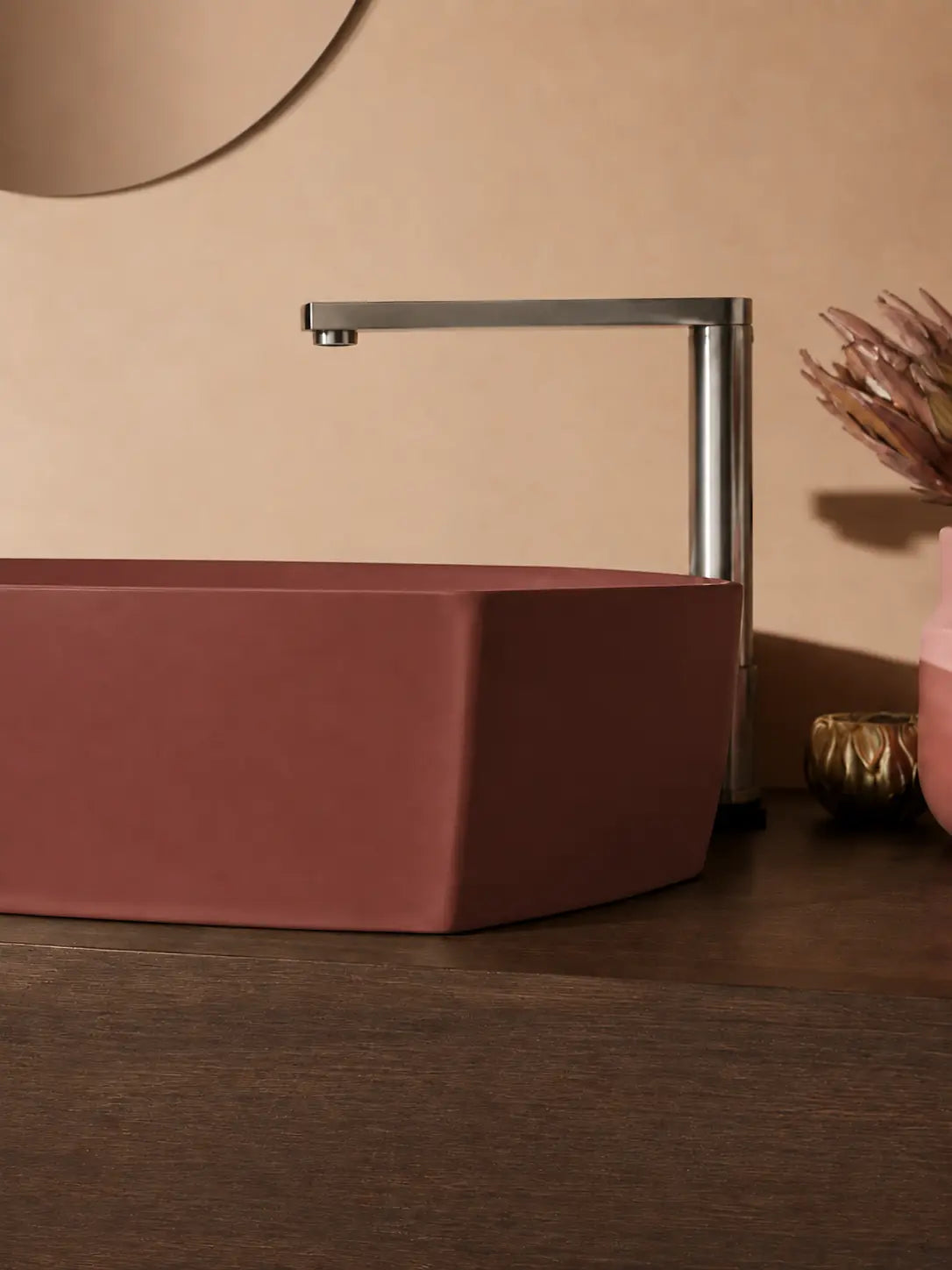 BBbidet 2690 Matte Red 550mm countertop basin – seamless base detail