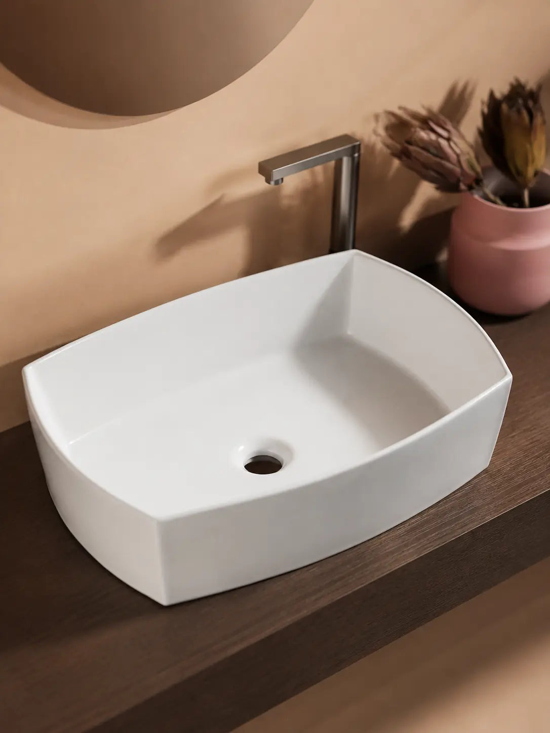 BBbidet 2690 Matte White 550mm countertop basin – open drain detail