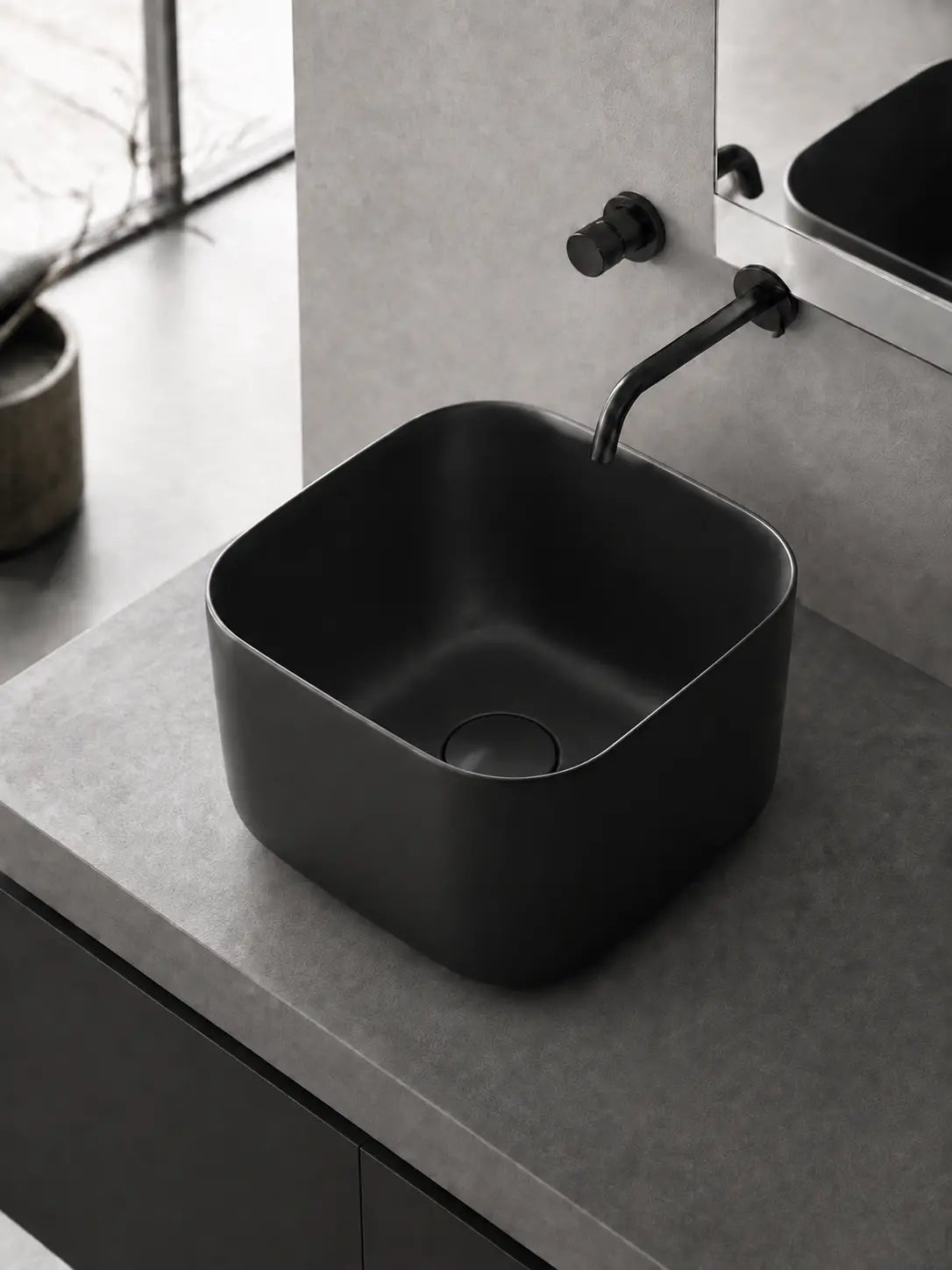 BBBIDET 2693MB matte black counter basin angle view