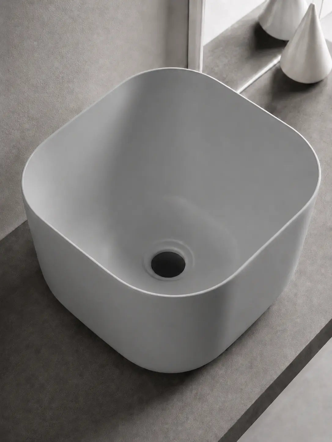 BBBIDET 2693MGR matte gray counter basin drain detail