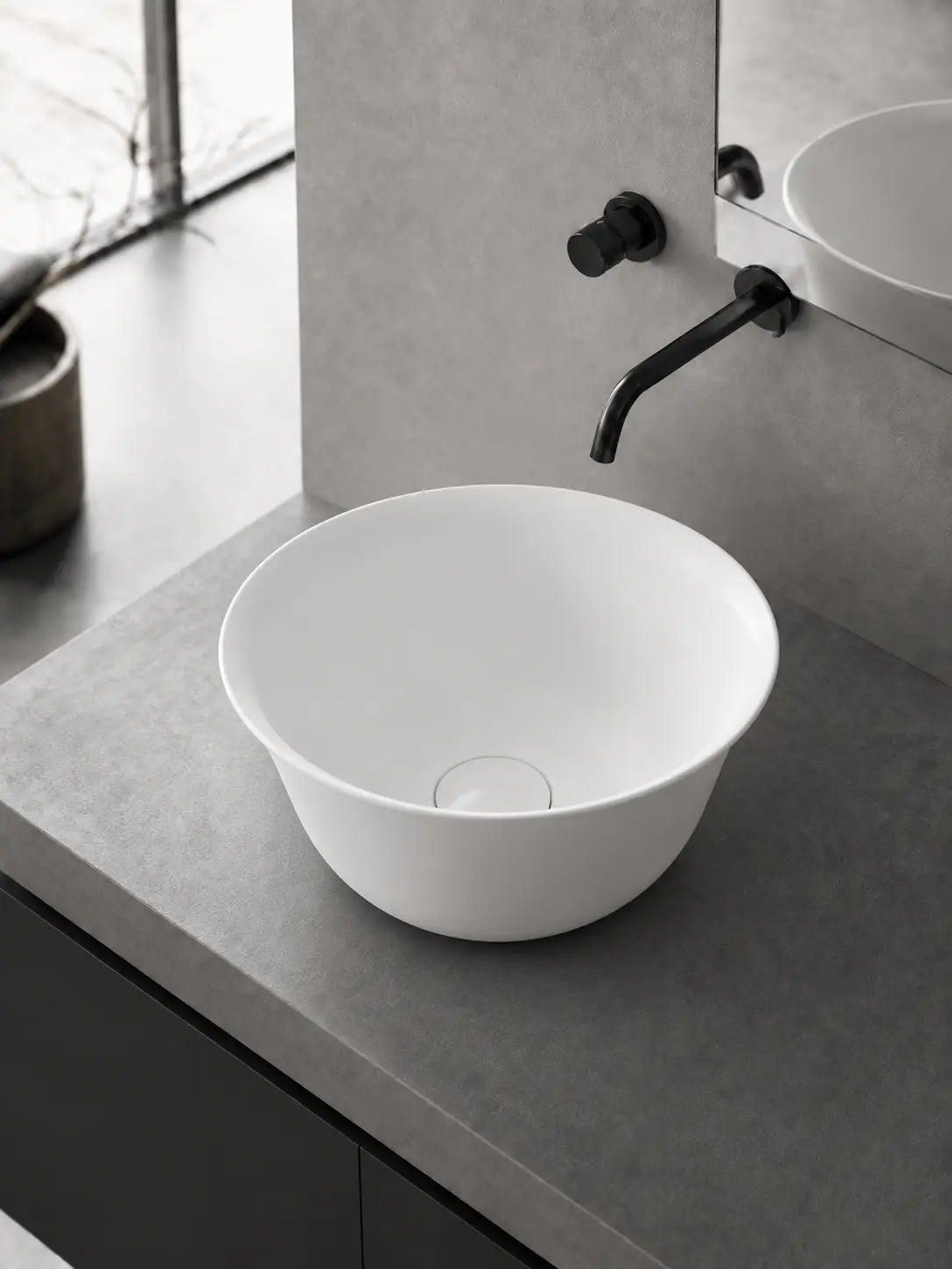 BBBIDET 2696MW matte white round countertop basin angled product view