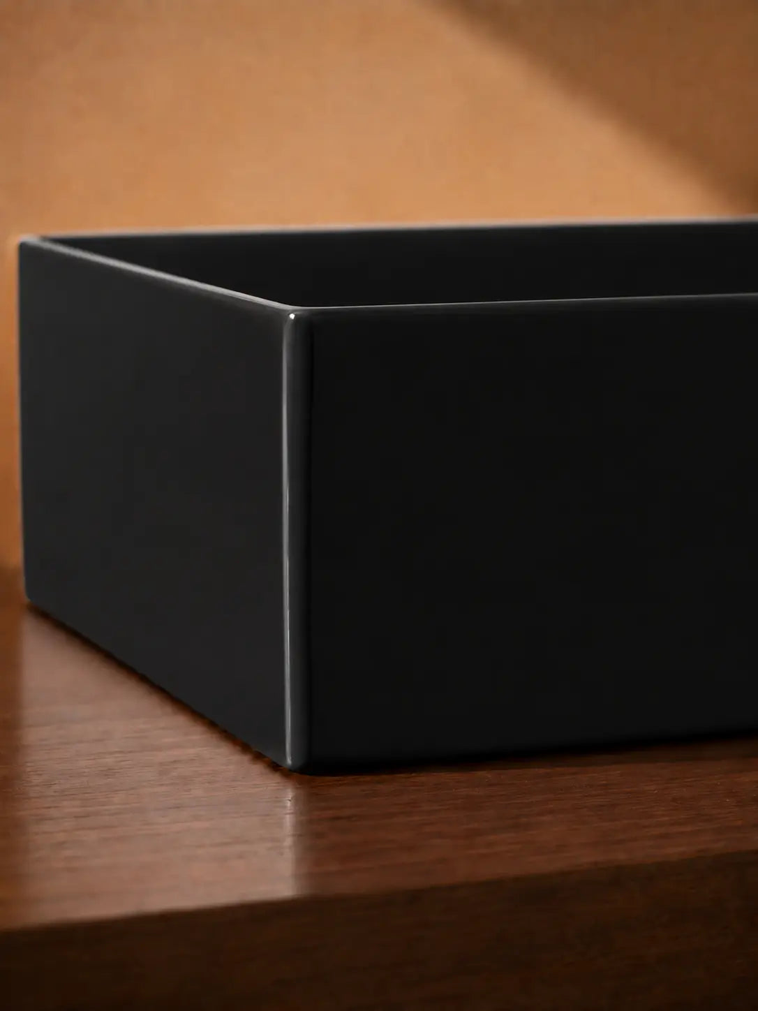 BBbidet 2757 black rectangular countertop basin seamless base detail