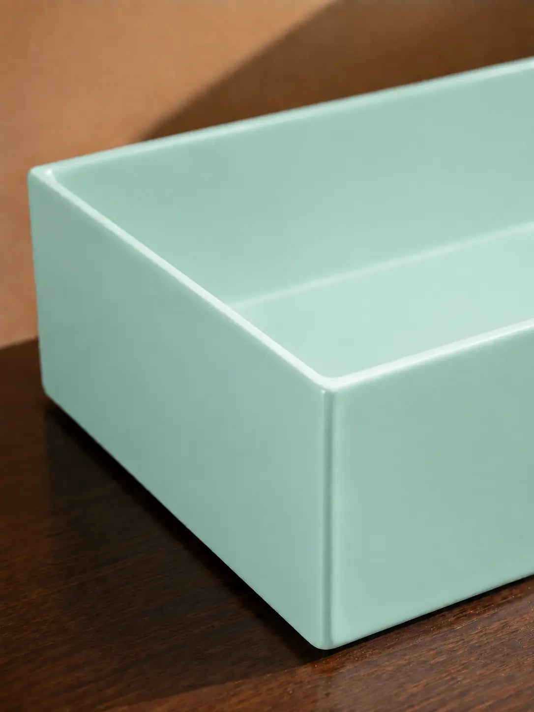 BBbidet 2757 mint green rectangular countertop basin rim and corner detail