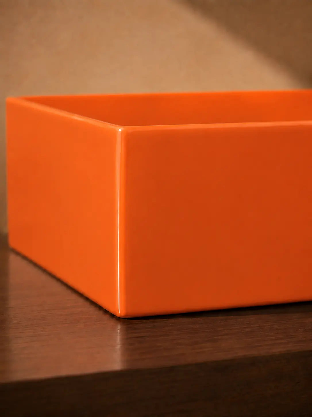 BBbidet 2757 orange rectangular countertop basin seamless base detail