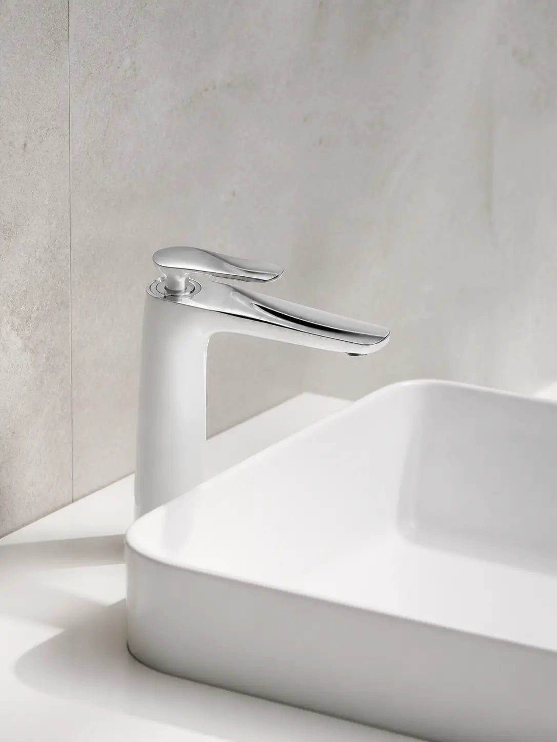 BBBIDET 72 Series standard basin faucet in white chrome - view 01