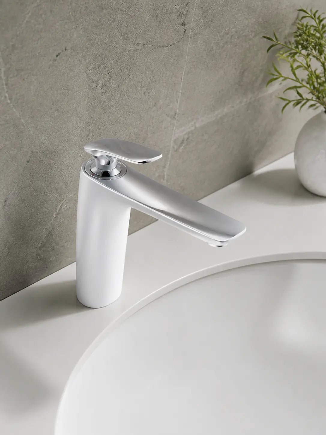 BBBIDET 72 Series standard basin faucet in white chrome - view 02
