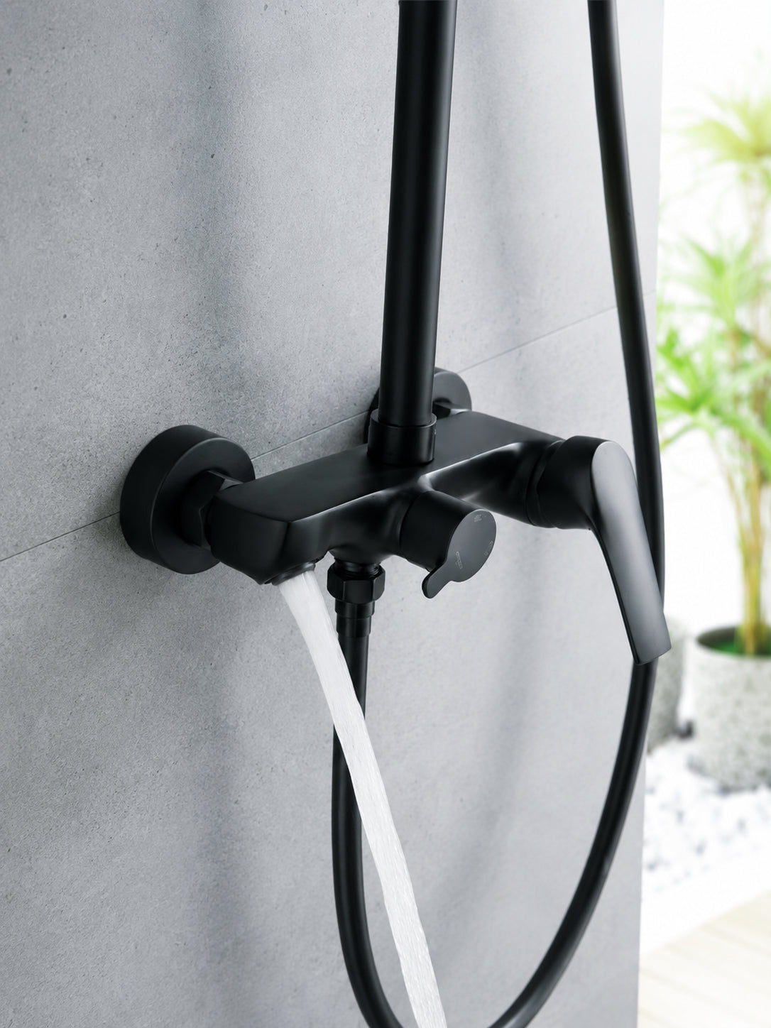 BBbidet 73 Series matte black rain shower mixer with water flow