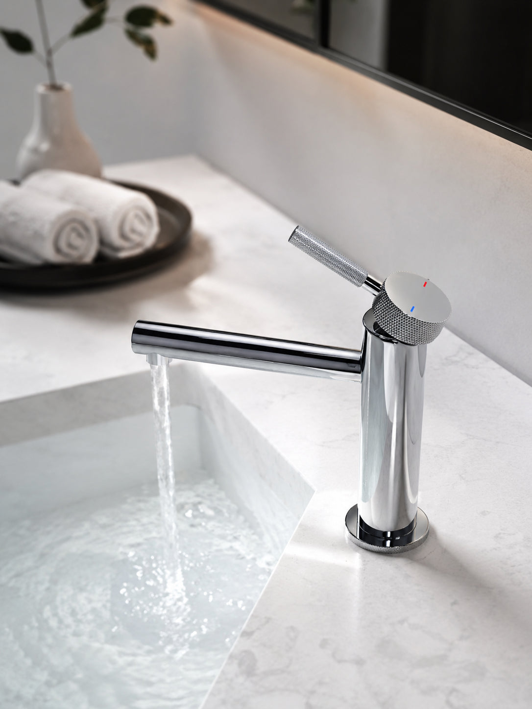 BBbidet 7601 polished chrome basin faucet with running water