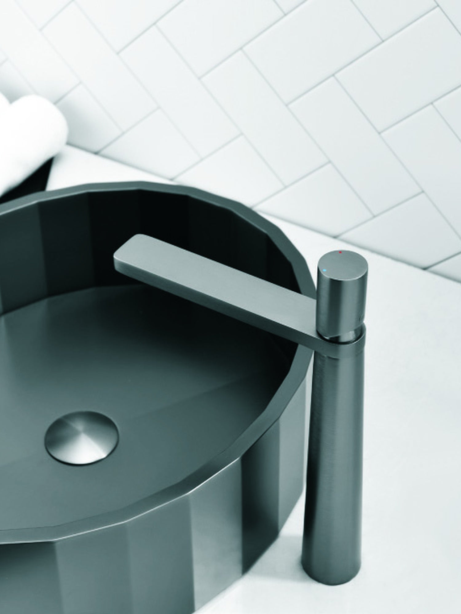 bbbidet 7801G high basin mixer main image
