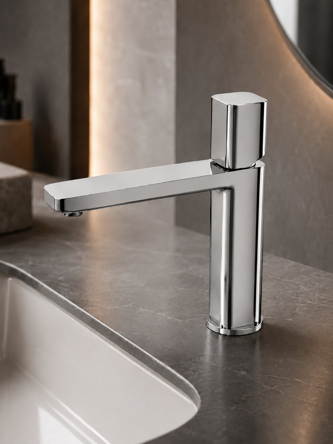 BBbidet 7901 single handle basin faucet in chrome finish
