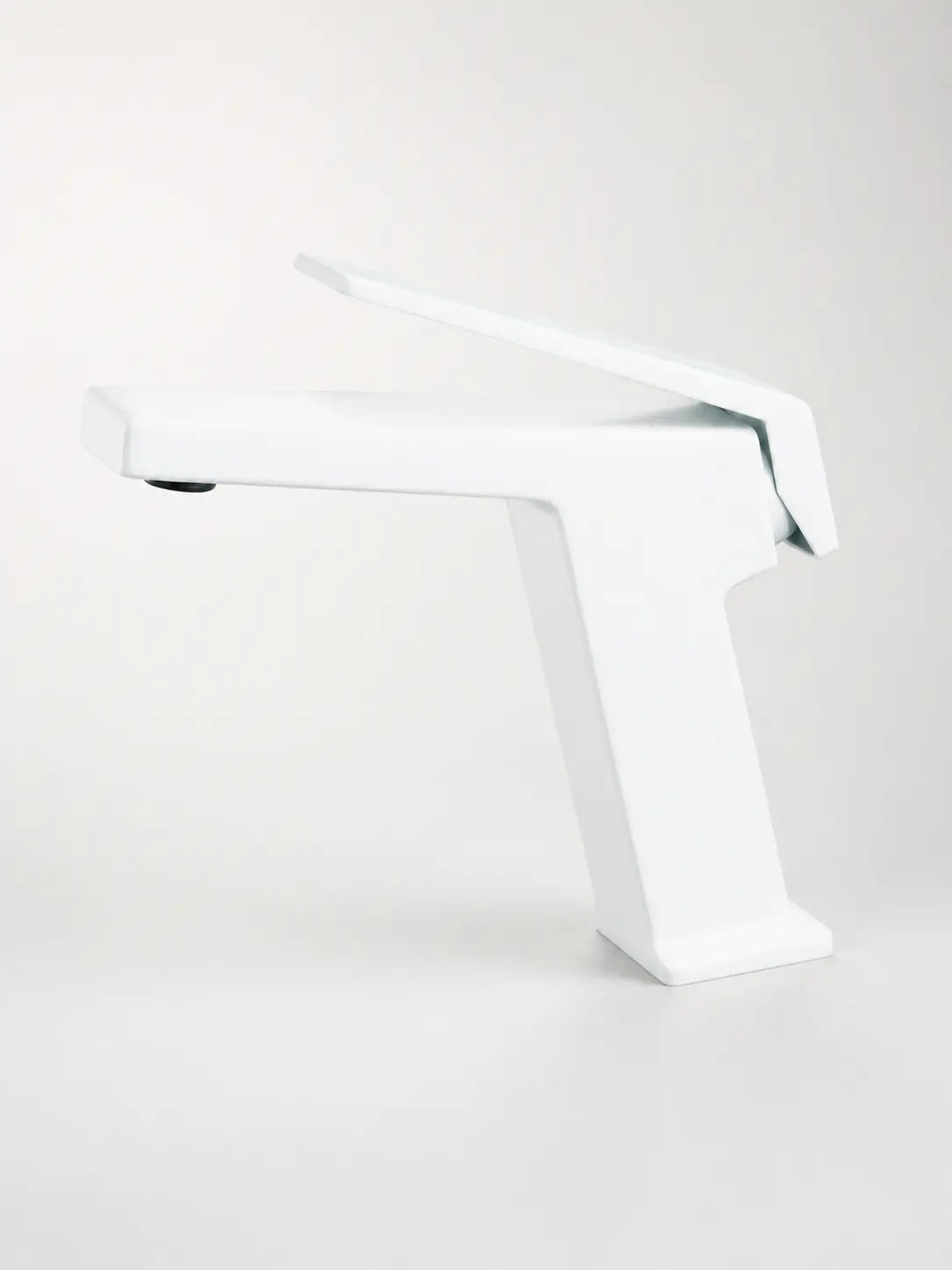 bbbidet 93 Series 9301 basin faucet in white - studio view