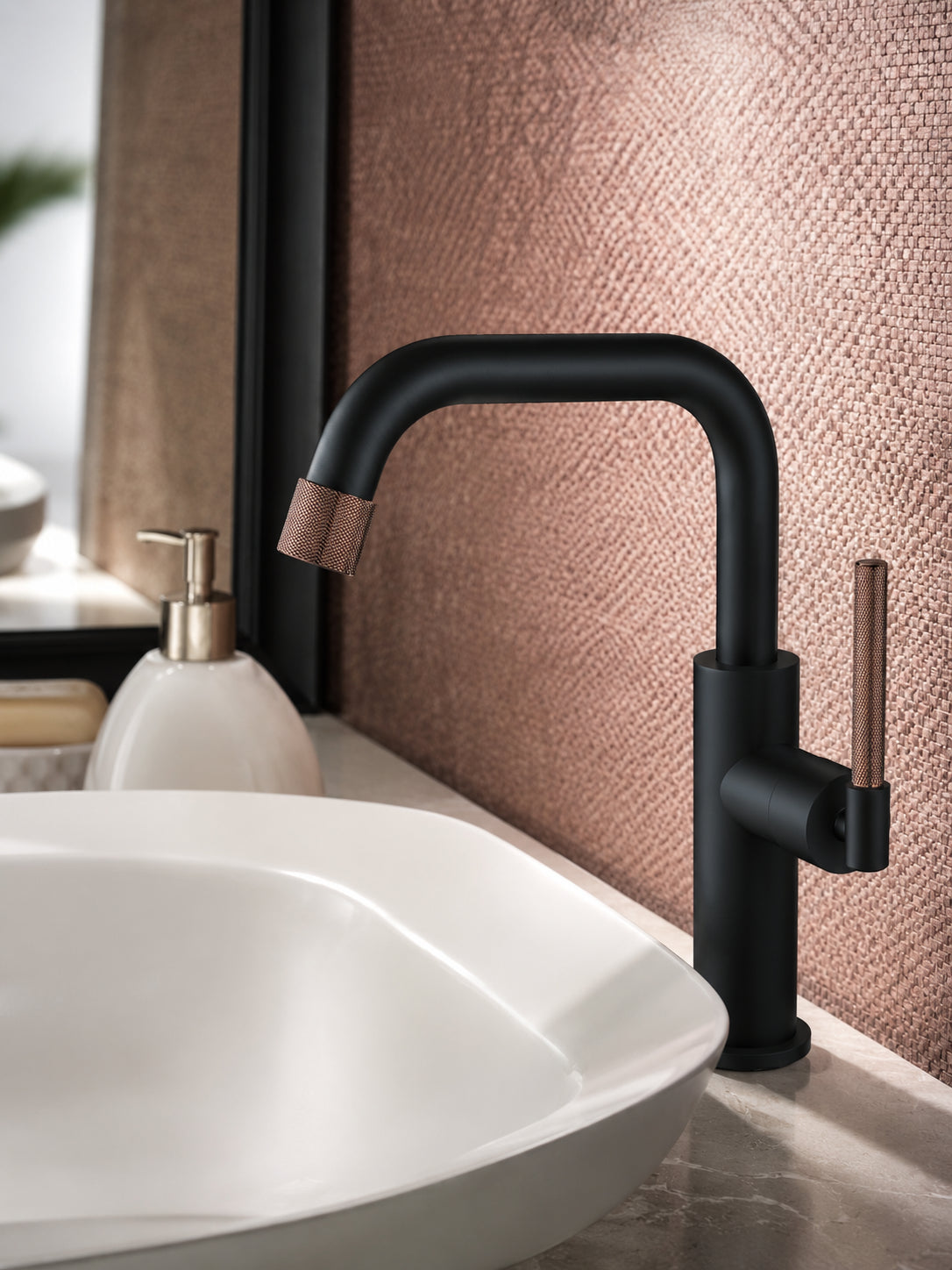 BBbidet 9501 matte black bathroom basin faucet detail