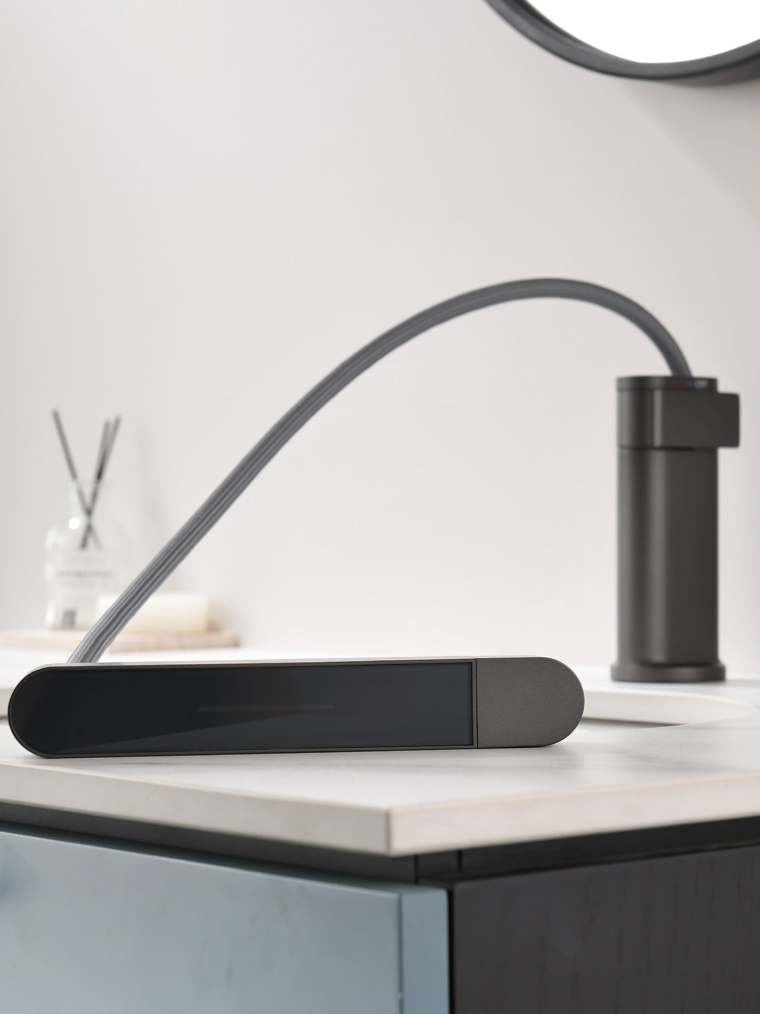 bbbidet C1 pull-out basin faucet flexible rinsing feature
