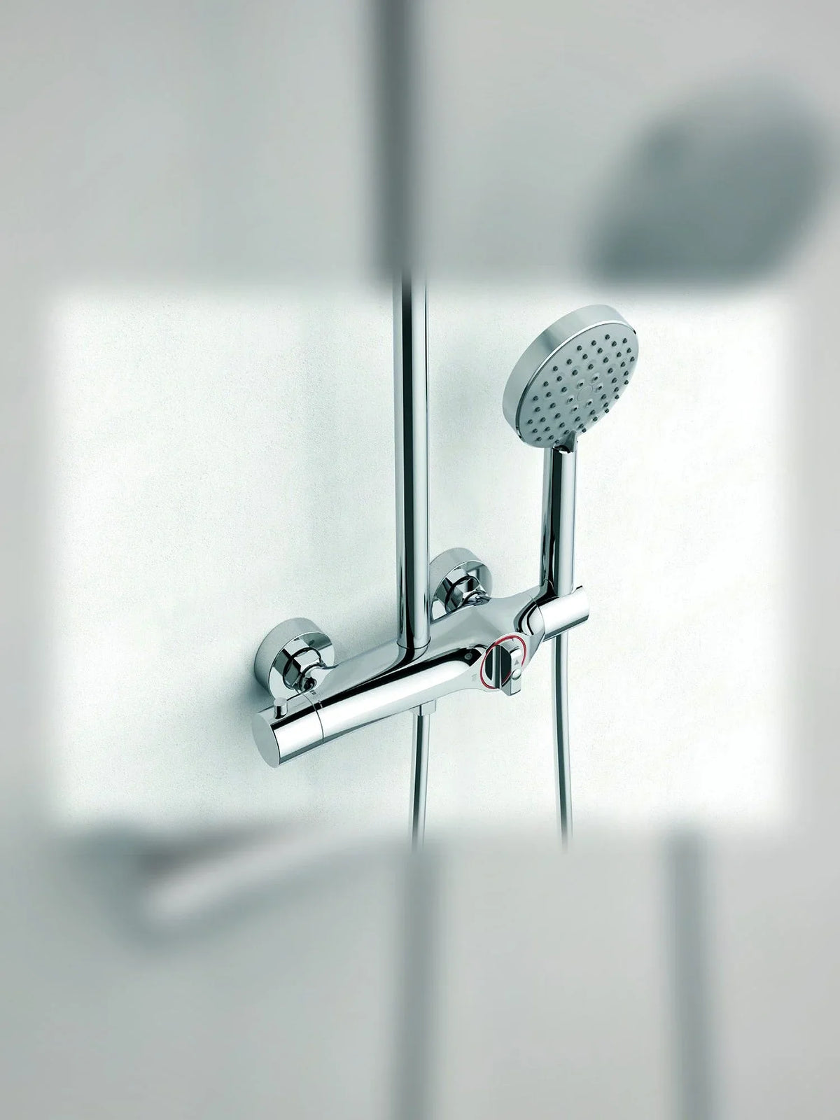 BBbidet H6 handheld shower detail in dark chrome finish