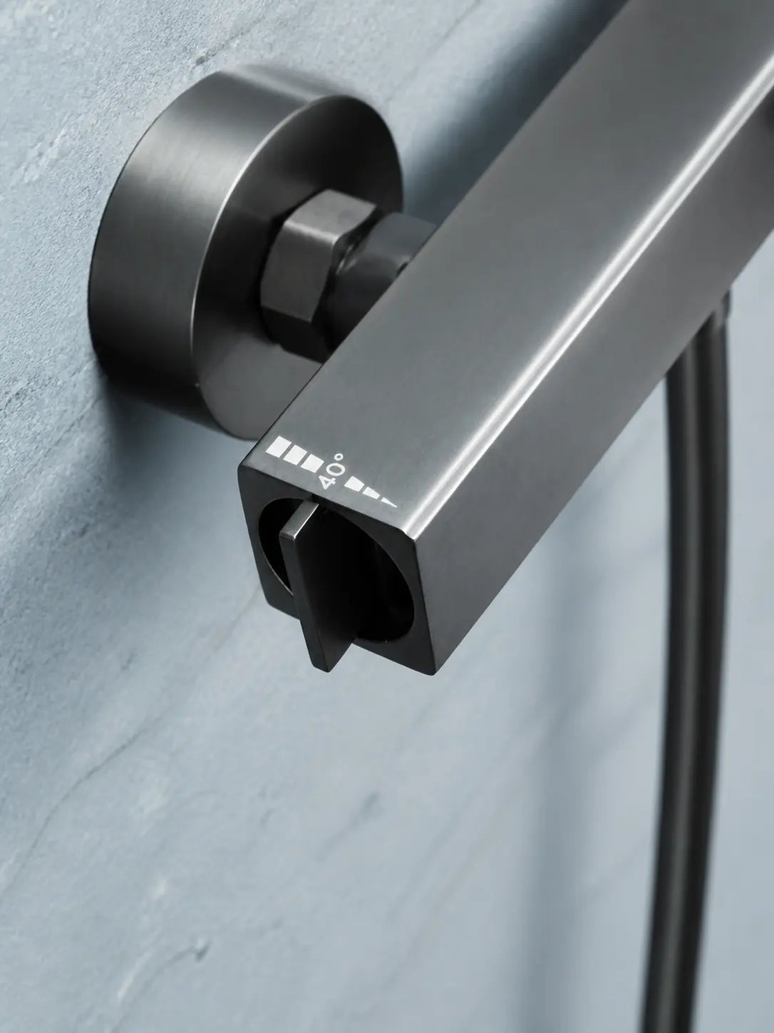 bbbidet T2 hand shower mixer in brushed gunmetal - outlet detail