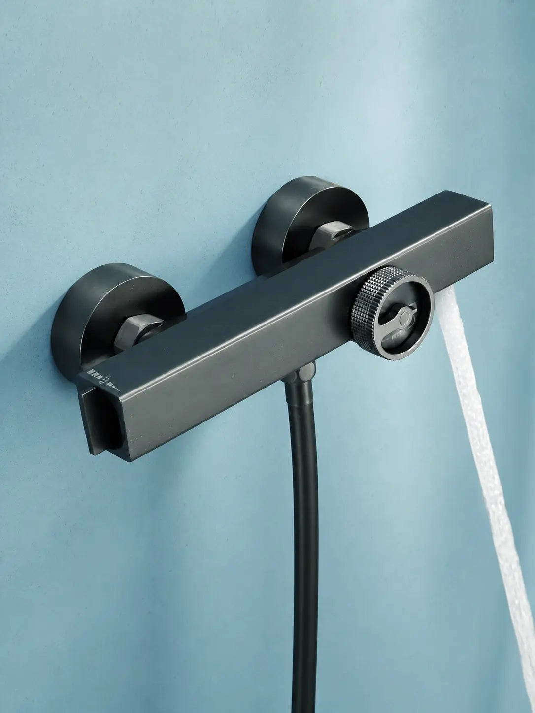 bbbidet T2 hand shower mixer in brushed gunmetal - water flow