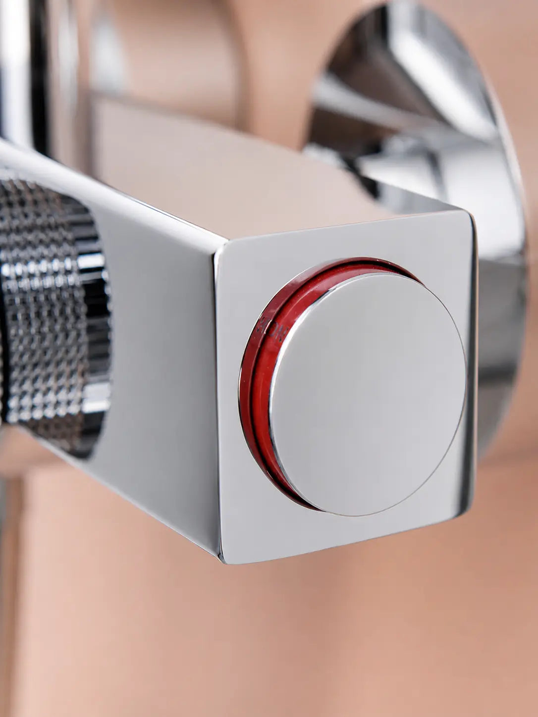 bbbidet T2 round rain shower in polished chrome - side control detail