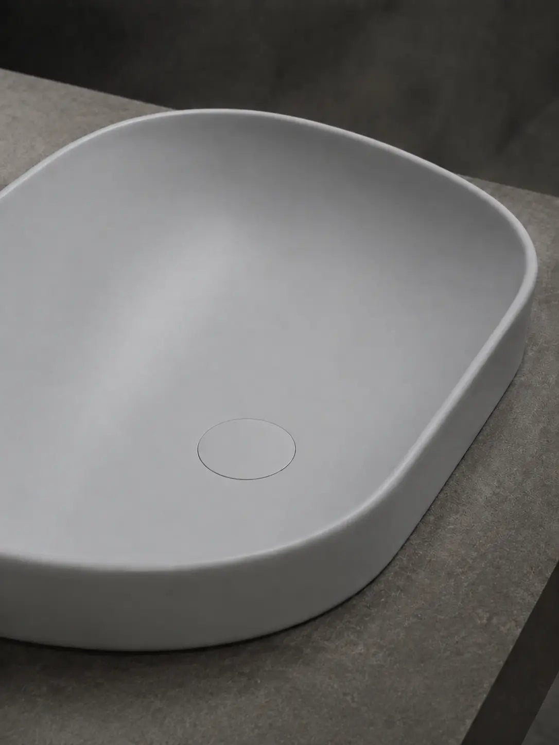 BBbidet V4 matte gray semi-recessed basin solid matching ceramic drain cover detail